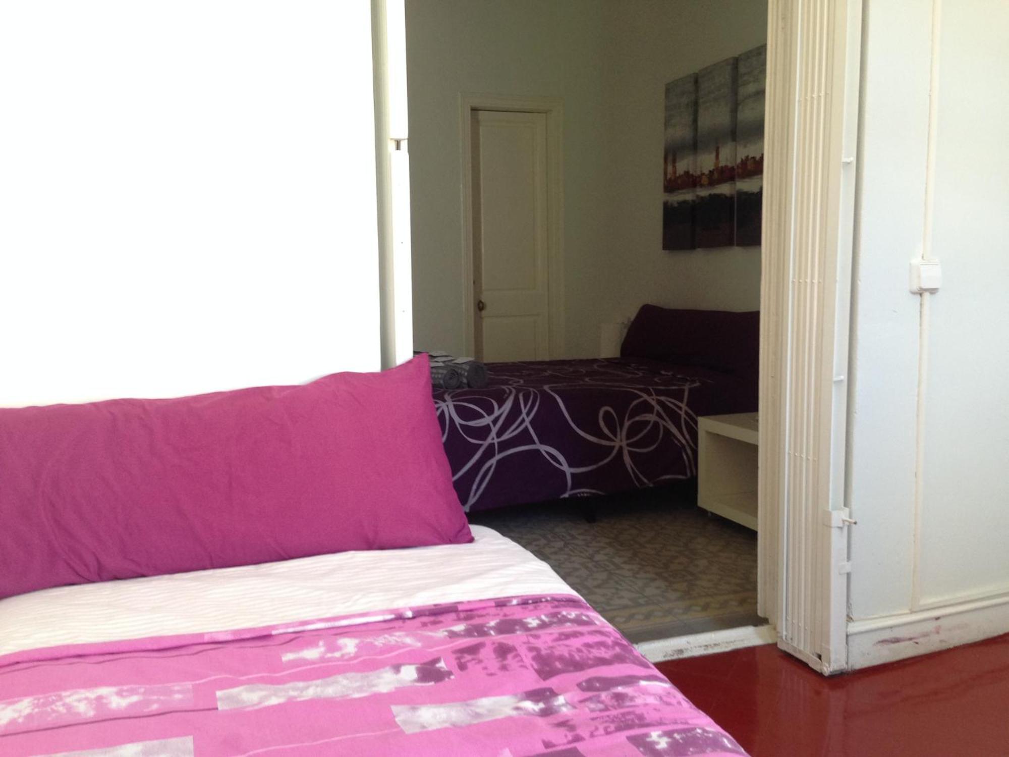 Des Artistes Hostel Barcelona Room photo
