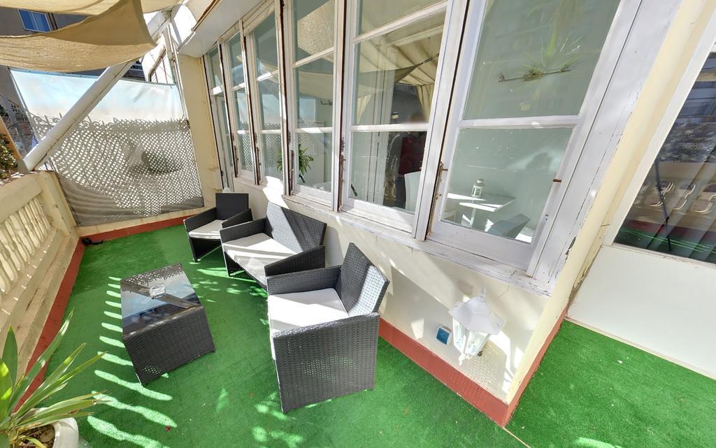 Des Artistes Hostel Barcelona Exterior photo